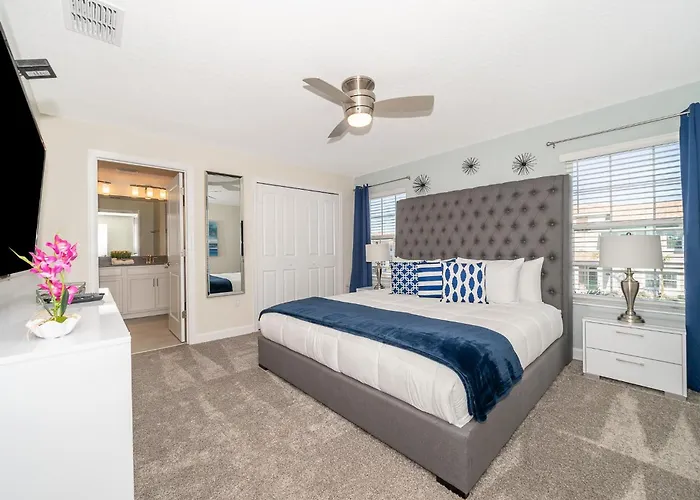 4834Sl Townhouse 4 Bedrooms & 3 Bathrooms + Pool