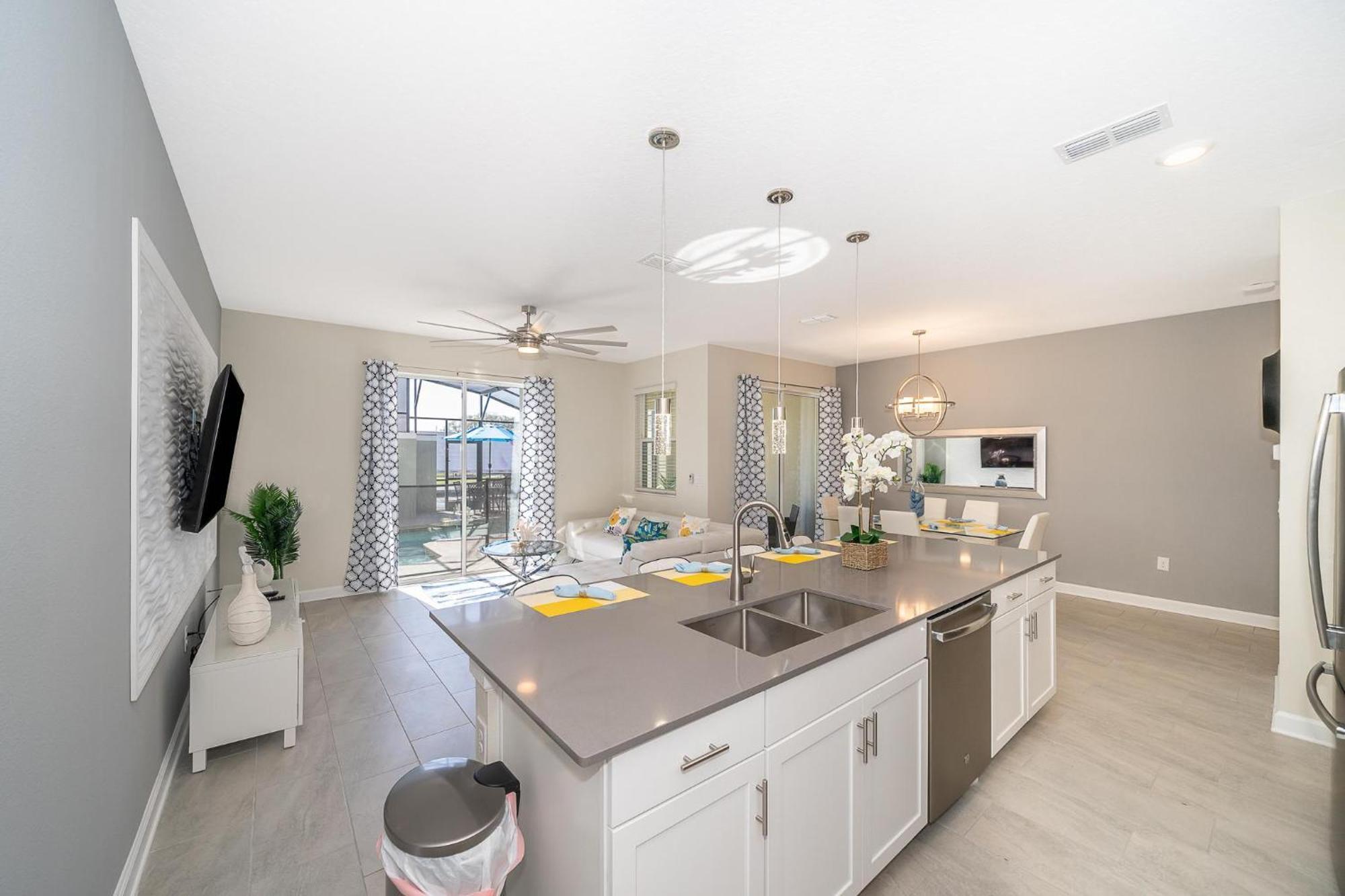4834sl Townhouse 4 Bedrooms & 3 Bathrooms + Pool Kissimmee