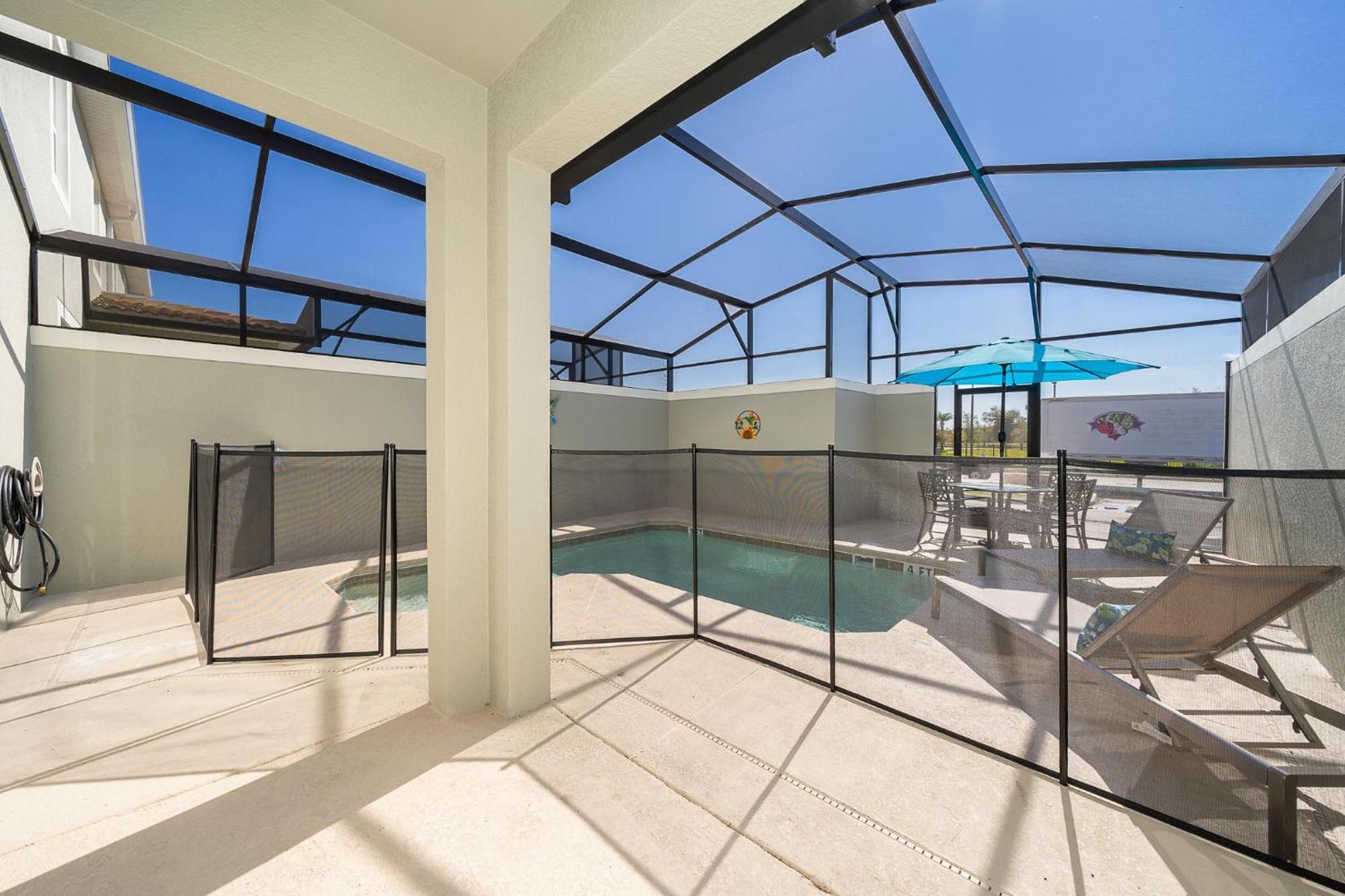 Holiday home 4834sl Townhouse 4 Bedrooms & 3 Bathrooms + Pool