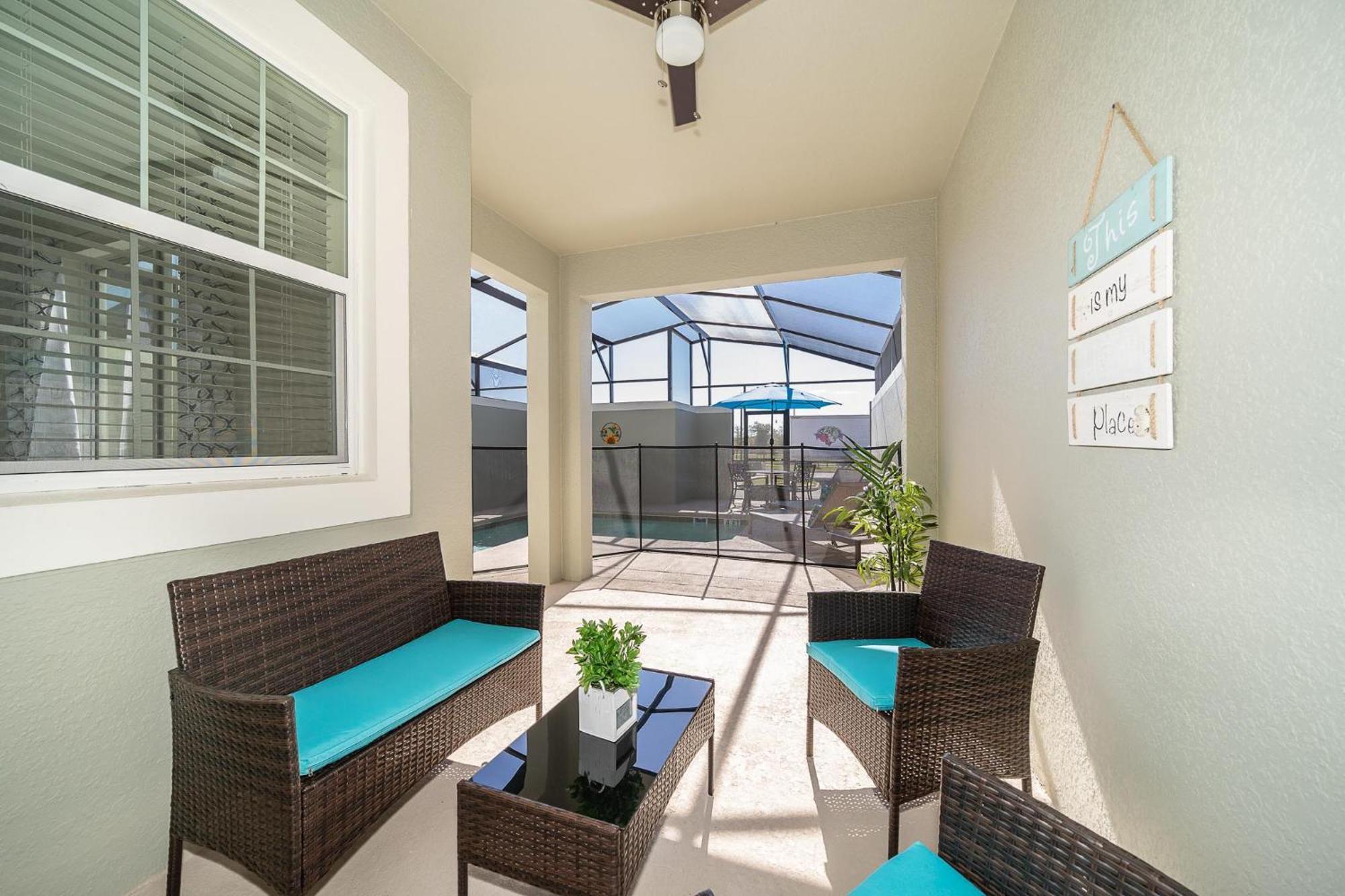 Holiday home 4834sl Townhouse 4 Bedrooms & 3 Bathrooms + Pool