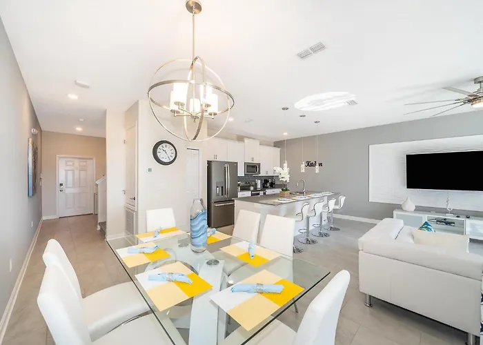 4834Sl Townhouse 4 Bedrooms & 3 Bathrooms + Pool